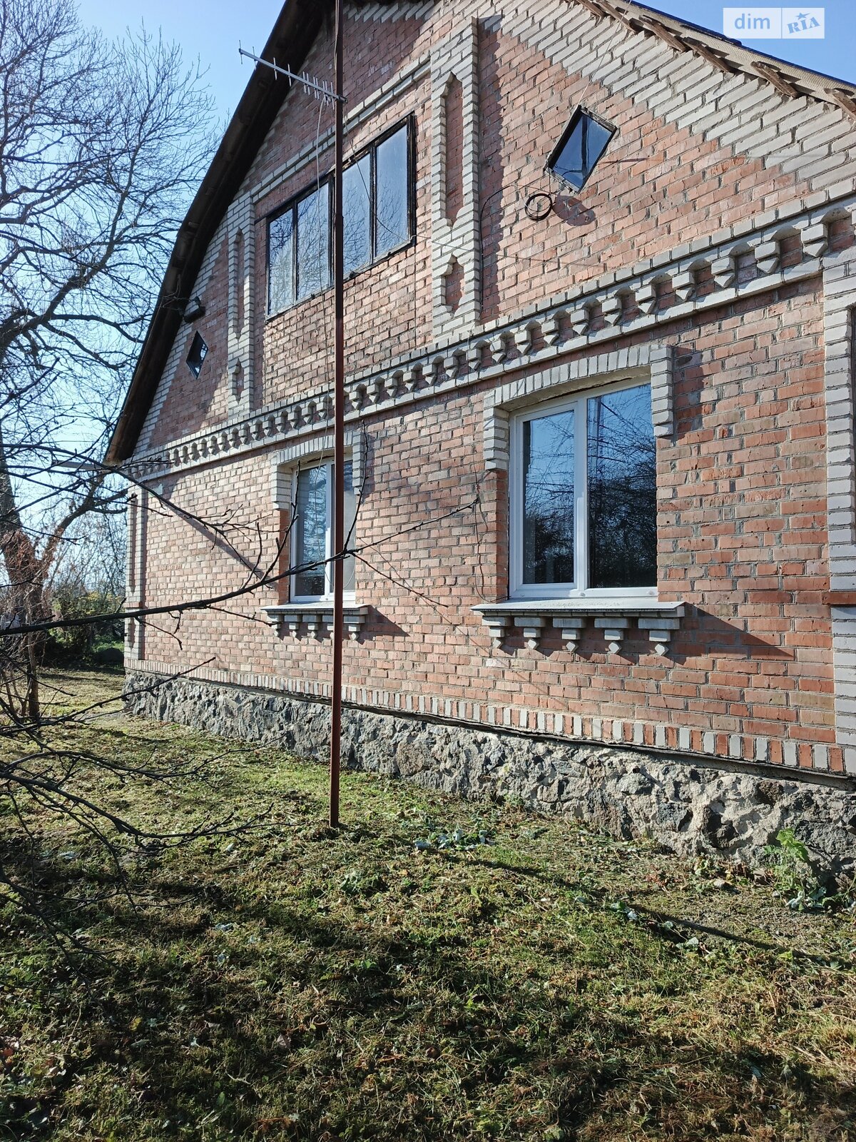 одноэтажный дом, 100 кв. м, кирпич. Продажа в Юзвине фото 1