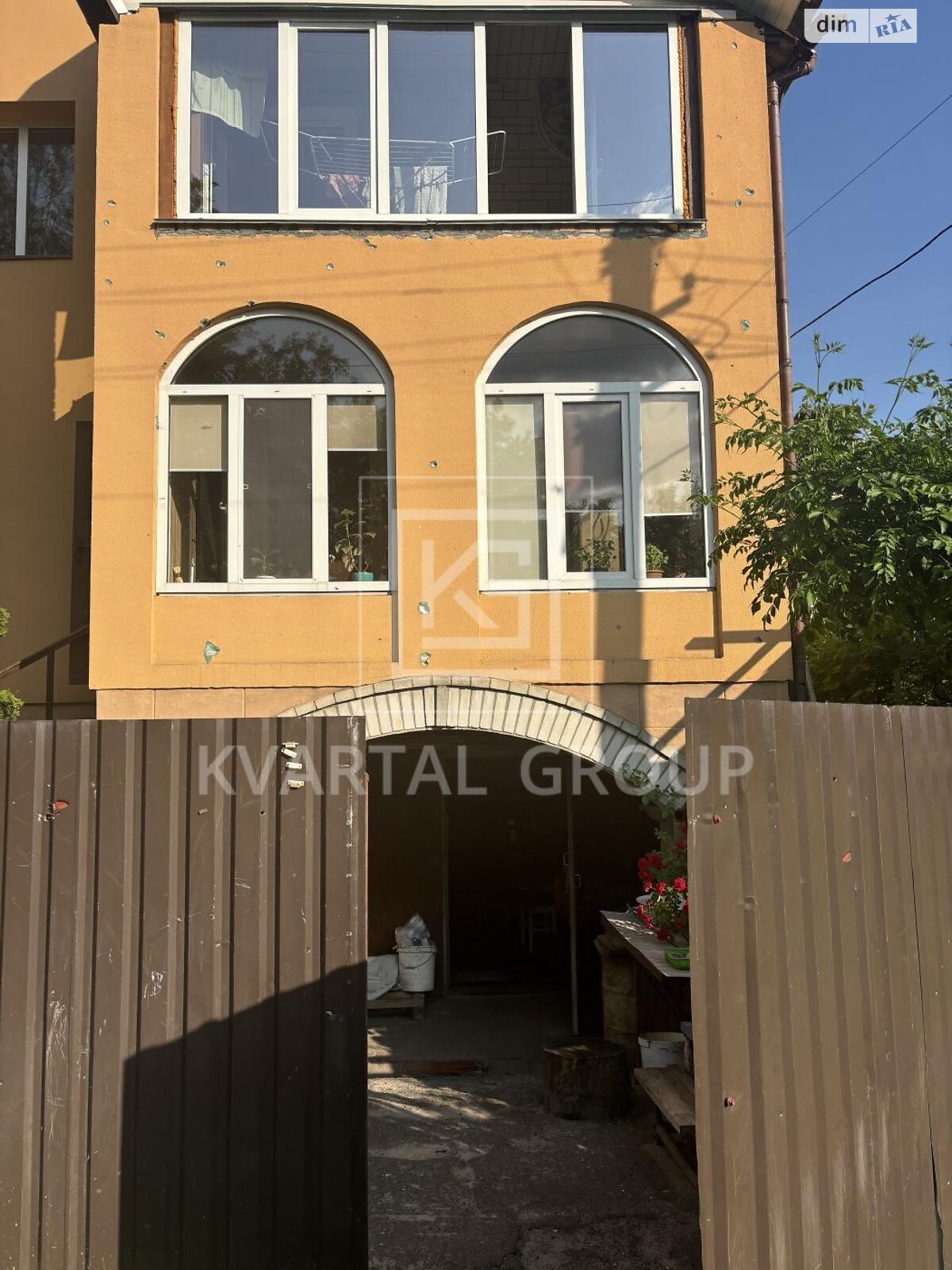 двоповерховий будинок з мансардою, 118.4 кв. м, цегла. Продаж у Забуччі фото 1 двоповерховий будинок з мансардою, 118.4 кв. м, цегла. Продаж у Забуччі фото 1