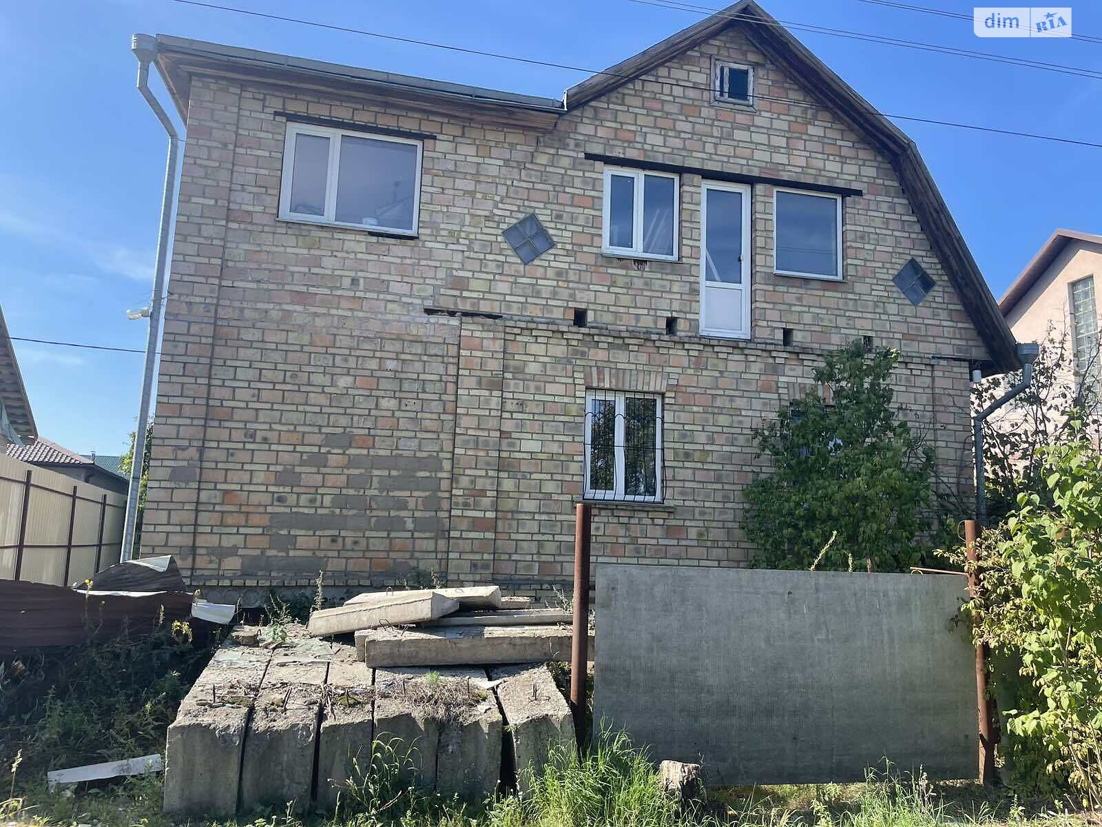 двухэтажный дом с отоплением, 186 кв. м, кирпич. Продажа в Забучье фото 1