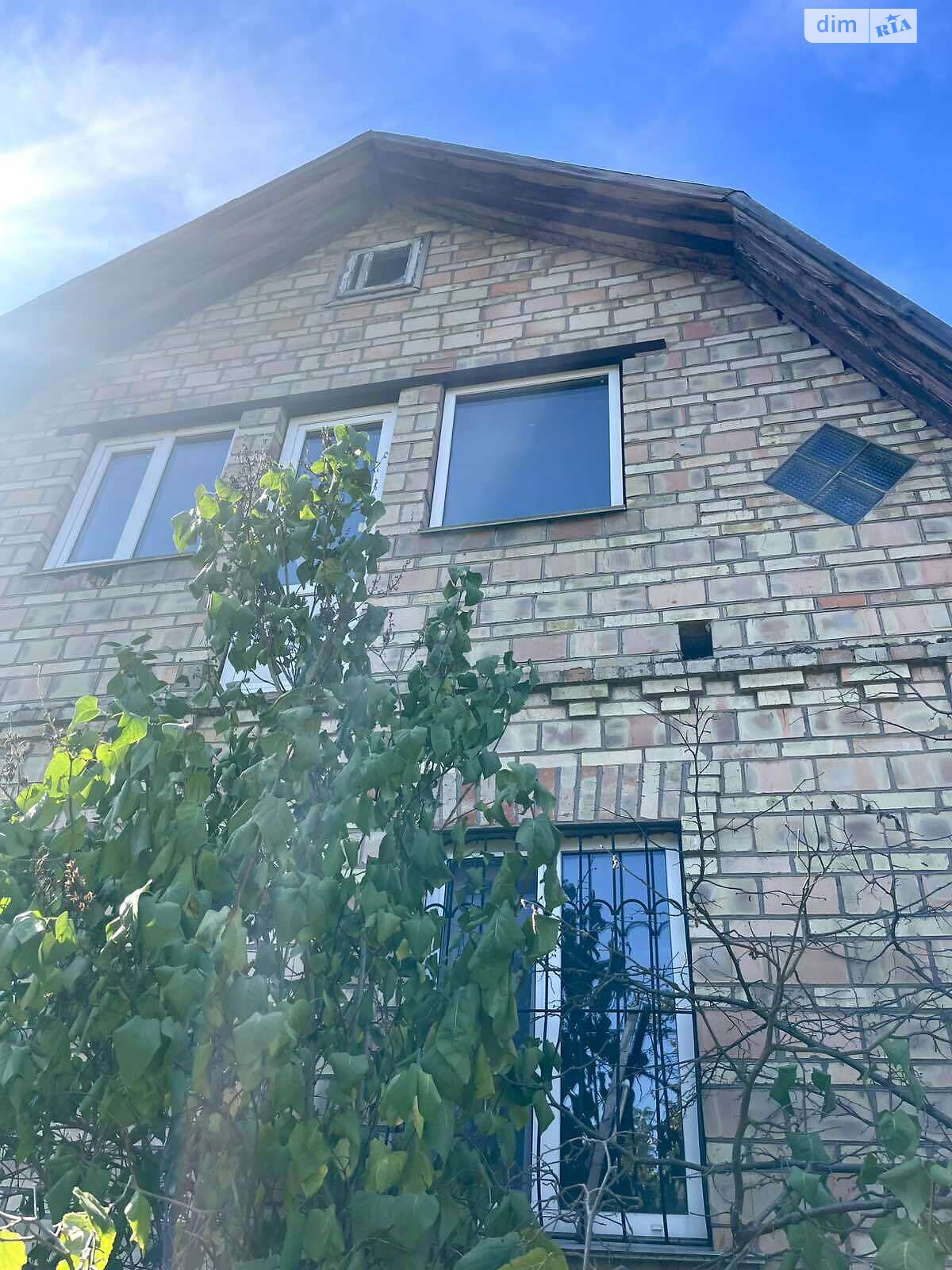 двухэтажный дом с отоплением, 186 кв. м, кирпич. Продажа в Забучье фото 1