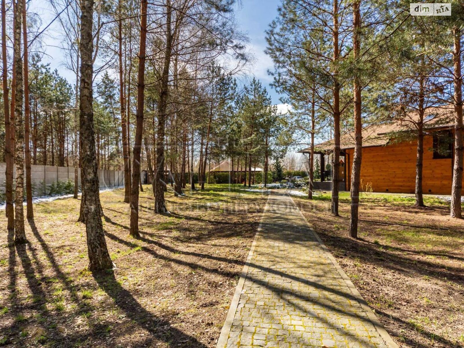 двухэтажный дом с верандой, 180 кв. м, кирпич. Продажа в Забуянье фото 1 двухэтажный дом с верандой, 180 кв. м, кирпич. Продажа в Забуянье фото 1