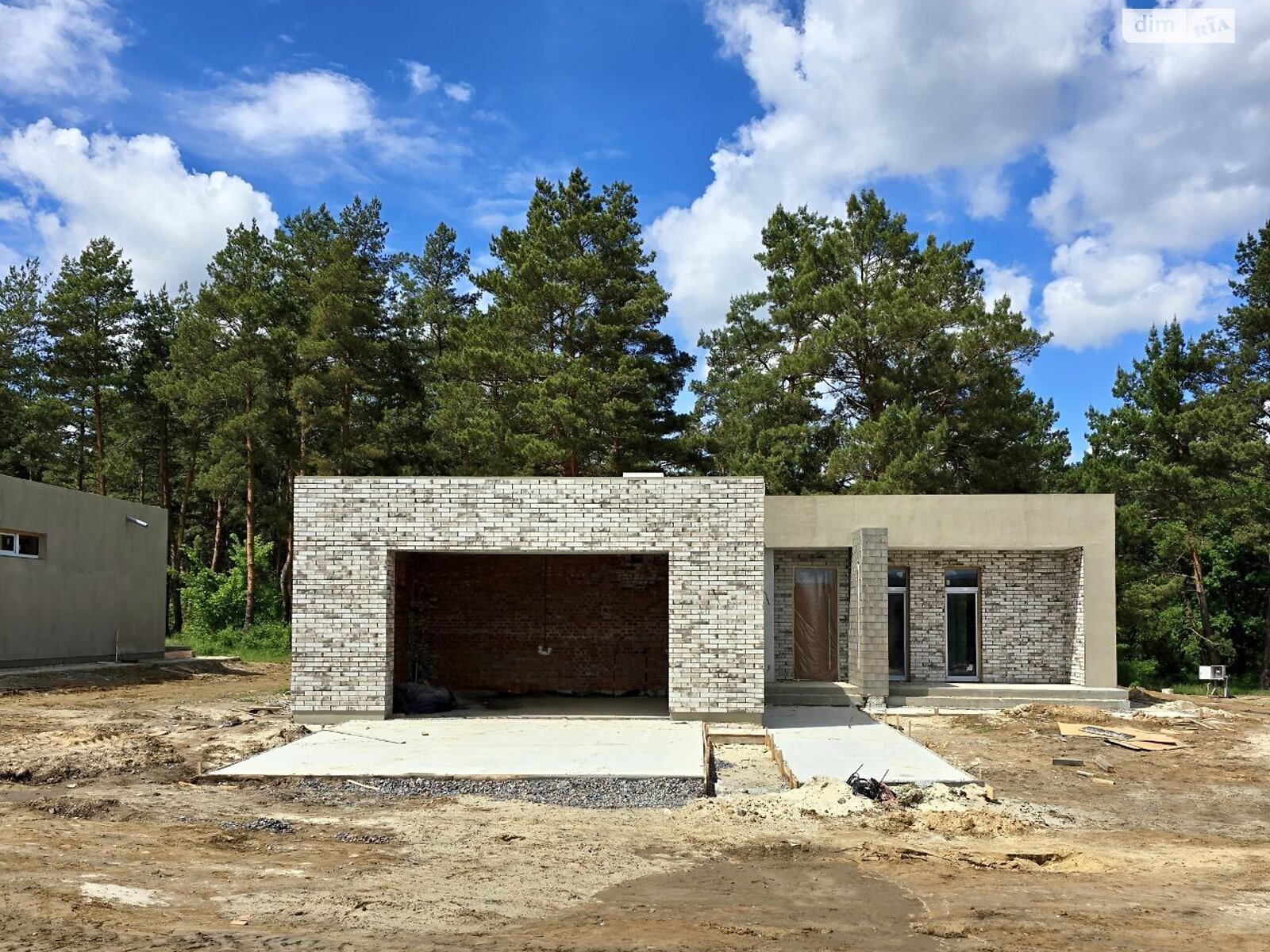 одноэтажный дом, 215 кв. м, кирпич. Продажа в Забырье фото 1 одноэтажный дом, 215 кв. м, кирпич. Продажа в Забырье фото 1
