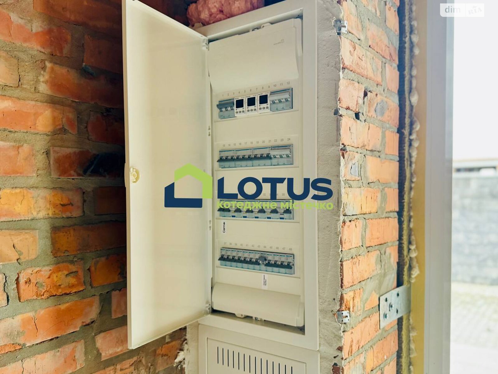 одноэтажный дом, 151 кв. м, кирпич. Продажа в Забырье фото 1 одноэтажный дом, 151 кв. м, кирпич. Продажа в Забырье фото 1