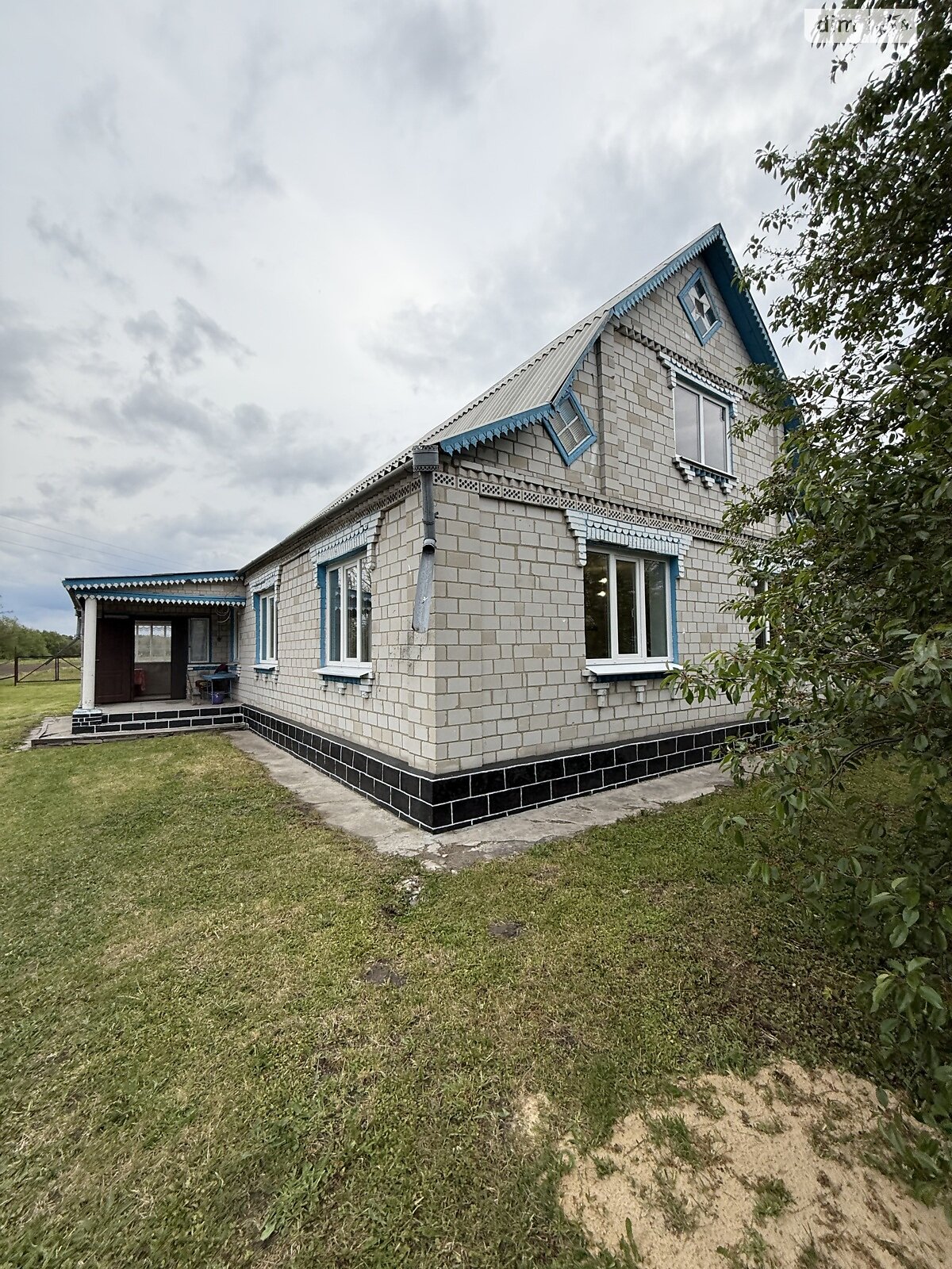 одноповерховий будинок з гаражем, 120.5 кв. м, цегла. Продаж у Загальцях фото 1 одноповерховий будинок з гаражем, 120.5 кв. м, цегла. Продаж у Загальцях фото 1
