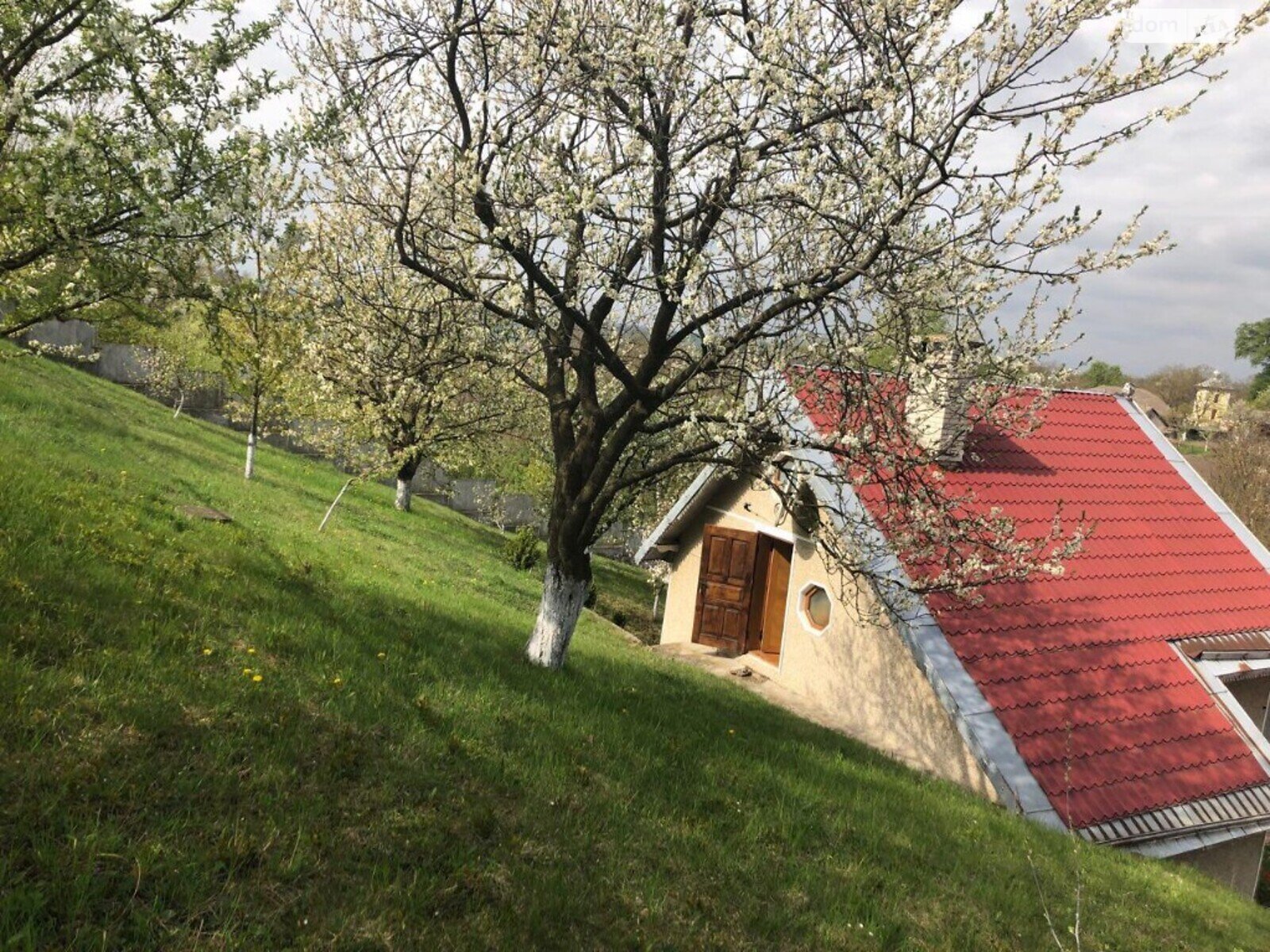 двухэтажный дом с ремонтом, 250 кв. м, кирпич. Продажа в Хмелевой фото 1 двухэтажный дом с ремонтом, 250 кв. м, кирпич. Продажа в Хмелевой фото 1