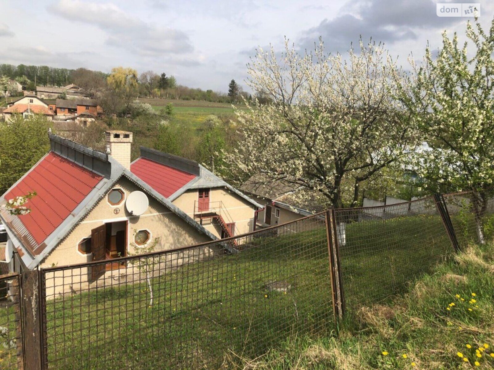 двухэтажный дом с ремонтом, 250 кв. м, кирпич. Продажа в Хмелевой фото 1 двухэтажный дом с ремонтом, 250 кв. м, кирпич. Продажа в Хмелевой фото 1