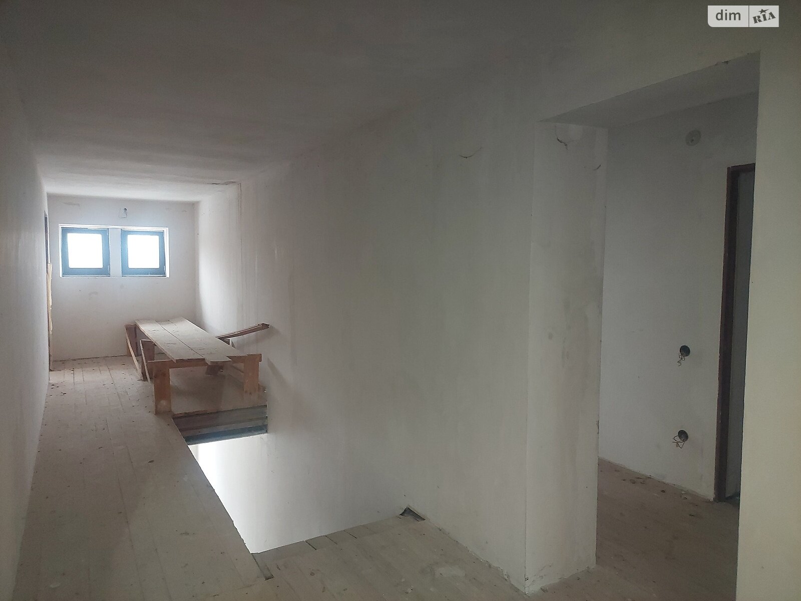 триповерховий будинок з гаражем, 545 кв. м, цегла. Продаж у Зализні фото 1 триповерховий будинок з гаражем, 545 кв. м, цегла. Продаж у Зализні фото 1
