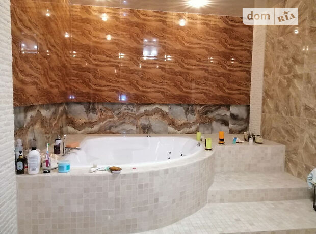 триповерховий будинок з садом, 485 кв. м, монолітно-каркасний. Продаж в Запоріжжі, район 6-й Хортицький фото 1 триповерховий будинок з садом, 485 кв. м, монолітно-каркасний. Продаж в Запоріжжі, район 6-й Хортицький фото 1