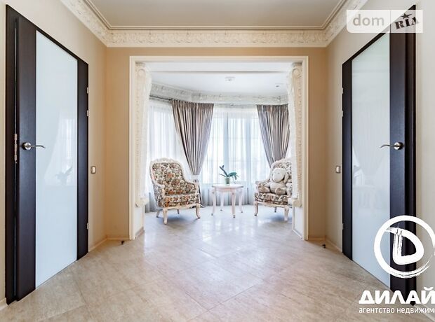 двухэтажный дом с ремонтом, 180 кв. м, кирпич. Продажа в Запорожье район Александровский (Жовтневый) фото 1 двухэтажный дом с ремонтом, 180 кв. м, кирпич. Продажа в Запорожье район Александровский (Жовтневый) фото 1