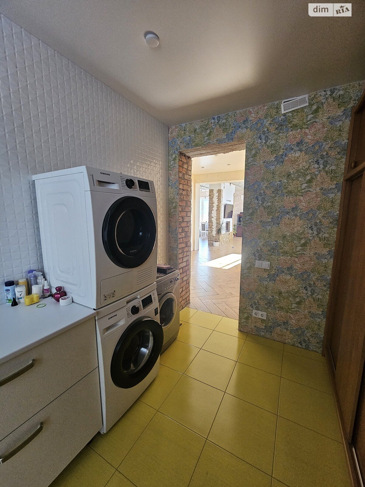 двухэтажный дом, 267 кв. м, кирпич. Продажа в Запорожье район Большой Луг фото 1