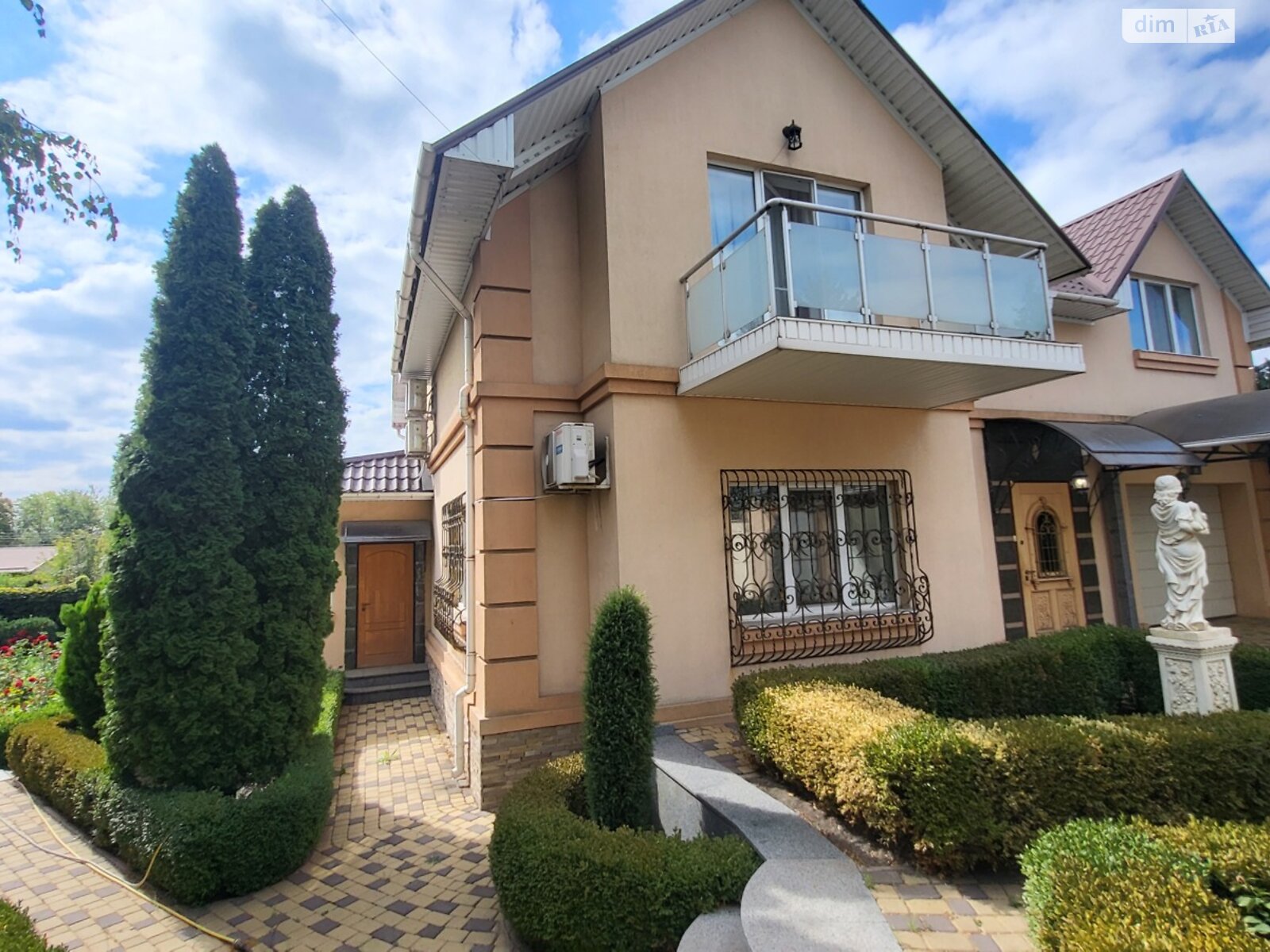 двухэтажный дом с балконом, 245.5 кв. м, кирпич. Продажа в Запорожье район Большой Луг фото 1 двухэтажный дом с балконом, 245.5 кв. м, кирпич. Продажа в Запорожье район Большой Луг фото 1