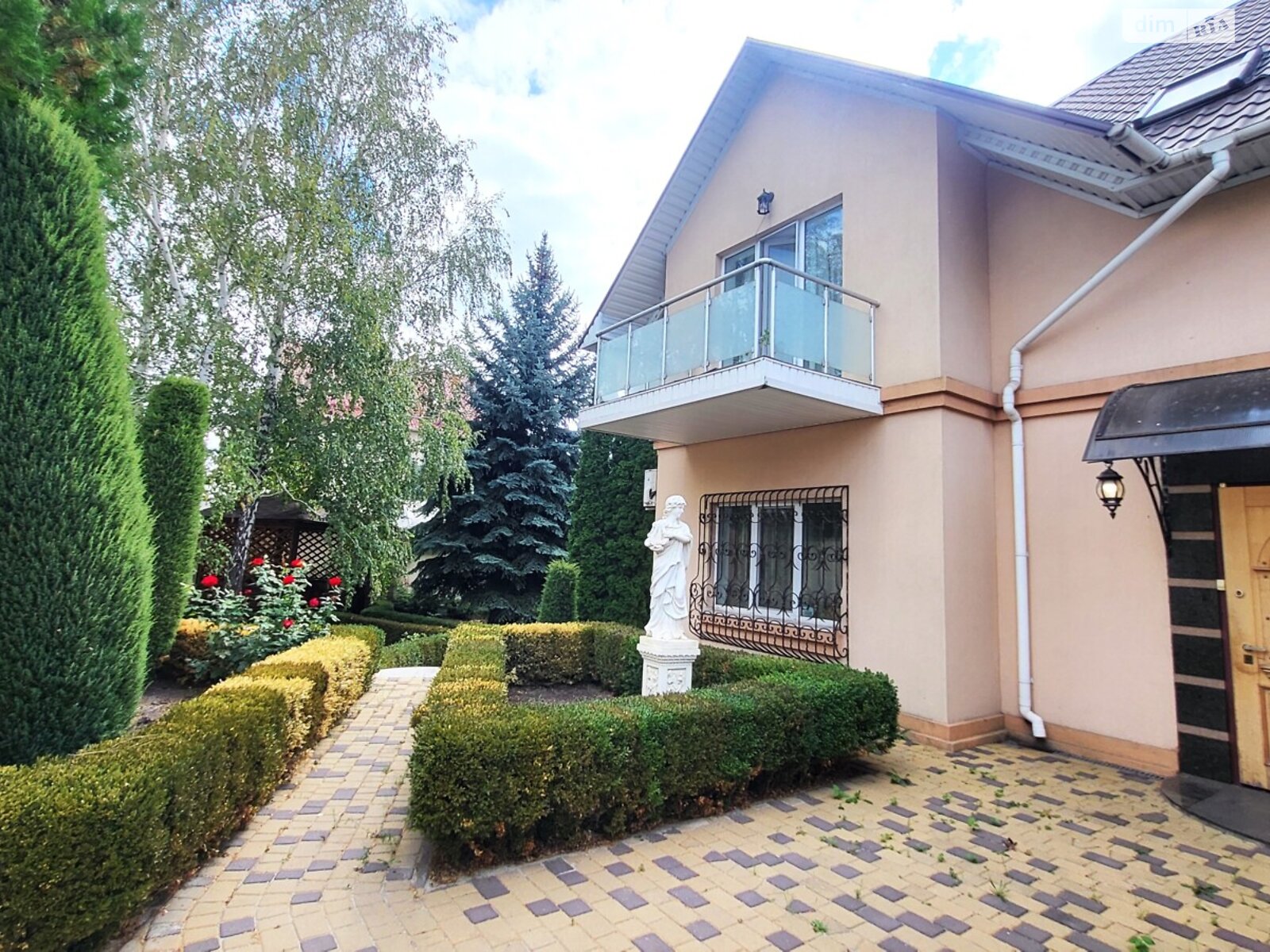 двухэтажный дом с балконом, 245.5 кв. м, кирпич. Продажа в Запорожье район Большой Луг фото 1 двухэтажный дом с балконом, 245.5 кв. м, кирпич. Продажа в Запорожье район Большой Луг фото 1