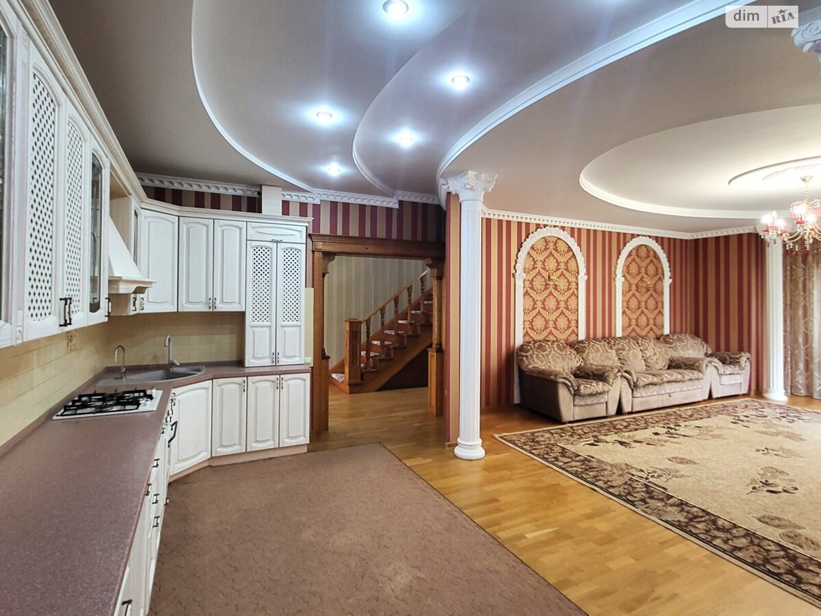 двухэтажный дом с балконом, 245.5 кв. м, кирпич. Продажа в Запорожье район Большой Луг фото 1 двухэтажный дом с балконом, 245.5 кв. м, кирпич. Продажа в Запорожье район Большой Луг фото 1