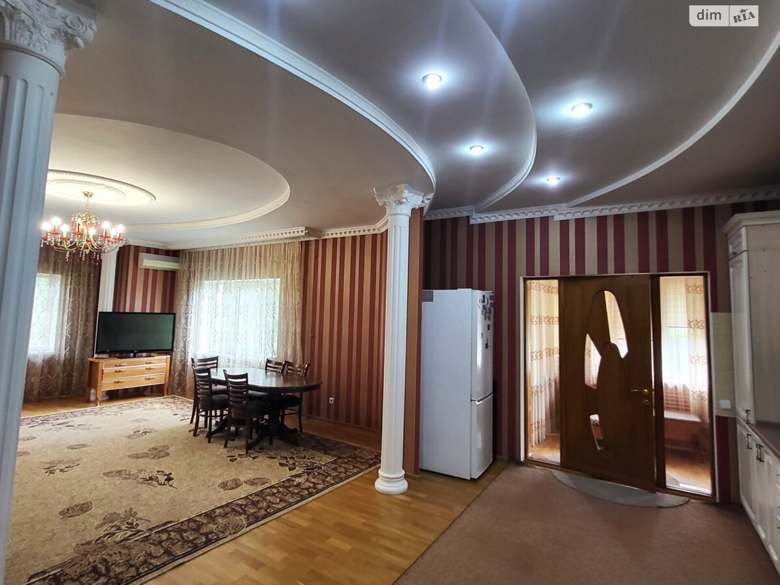 двухэтажный дом с балконом, 245.5 кв. м, кирпич. Продажа в Запорожье район Большой Луг фото 1 двухэтажный дом с балконом, 245.5 кв. м, кирпич. Продажа в Запорожье район Большой Луг фото 1