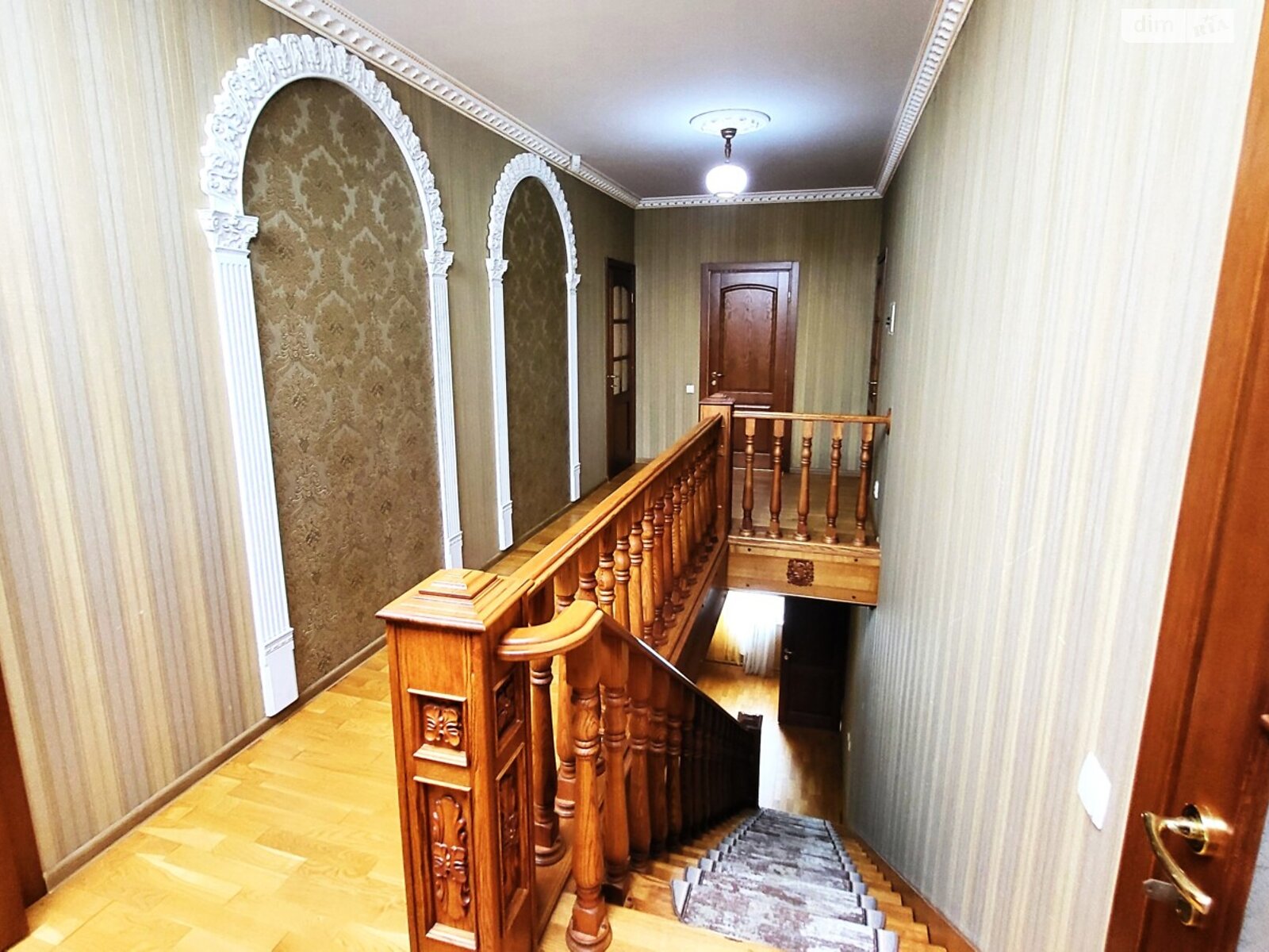 двухэтажный дом с балконом, 245.5 кв. м, кирпич. Продажа в Запорожье район Большой Луг фото 1 двухэтажный дом с балконом, 245.5 кв. м, кирпич. Продажа в Запорожье район Большой Луг фото 1