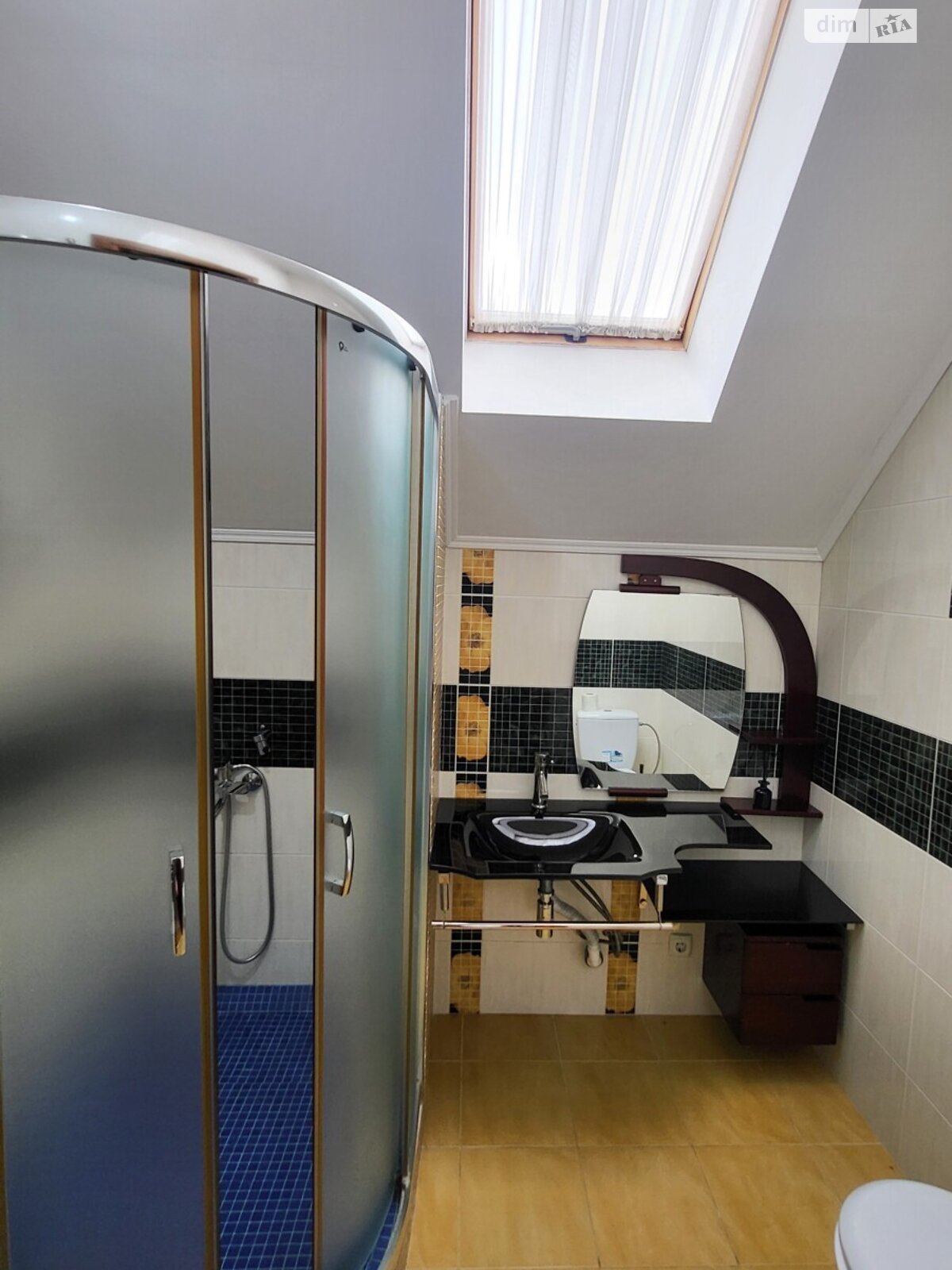 двухэтажный дом с балконом, 245.5 кв. м, кирпич. Продажа в Запорожье район Большой Луг фото 1 двухэтажный дом с балконом, 245.5 кв. м, кирпич. Продажа в Запорожье район Большой Луг фото 1