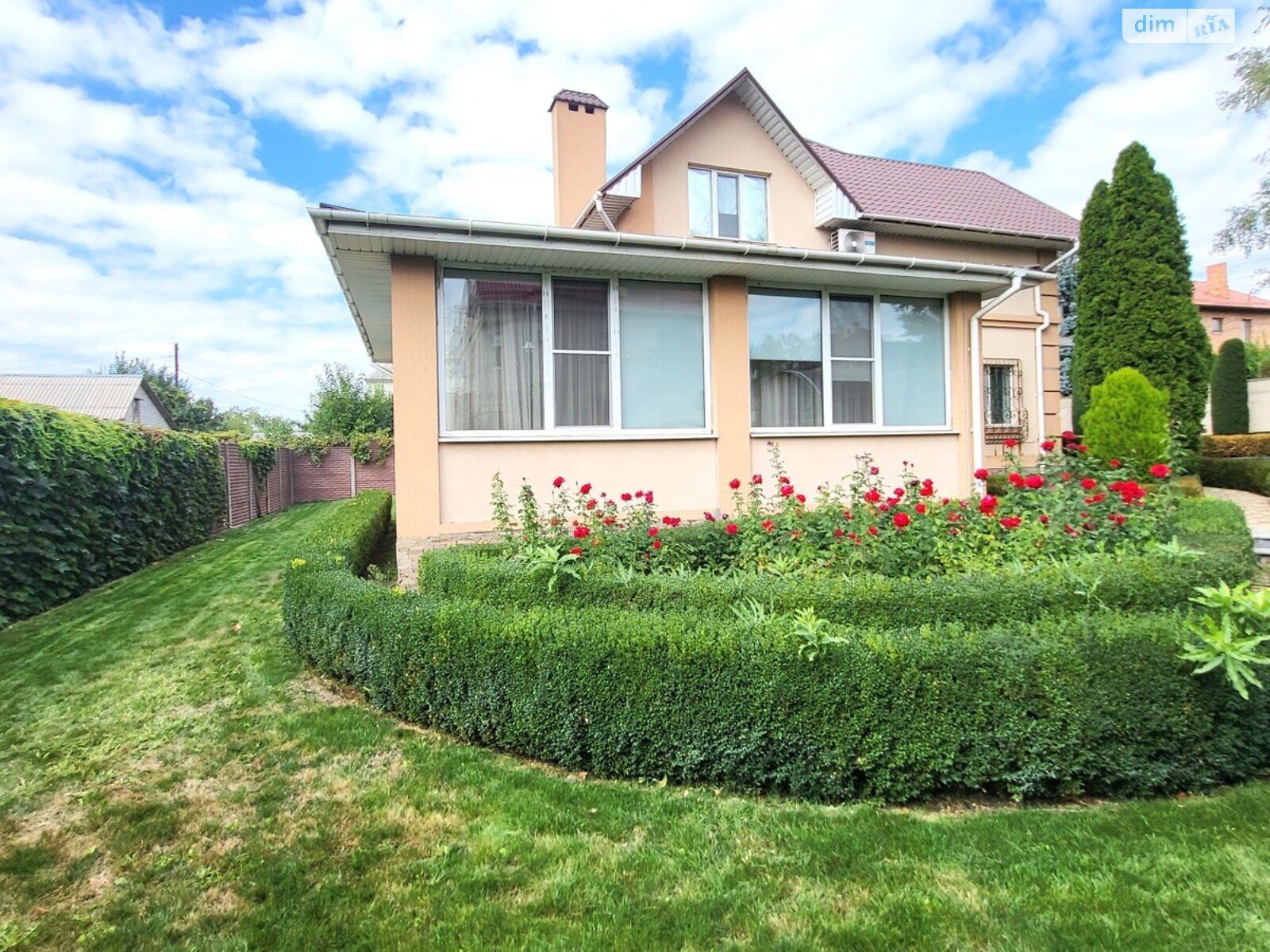 двухэтажный дом с балконом, 245.5 кв. м, кирпич. Продажа в Запорожье район Большой Луг фото 1 двухэтажный дом с балконом, 245.5 кв. м, кирпич. Продажа в Запорожье район Большой Луг фото 1