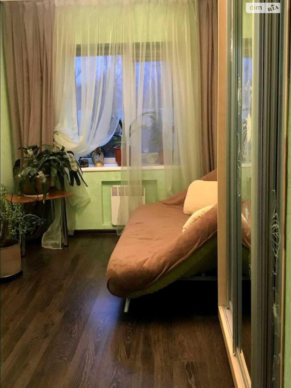 двухэтажный дом без мебели, 124 кв. м, кирпич. Продажа в Запорожье район Днепровский (Ленинский) фото 1 двухэтажный дом без мебели, 124 кв. м, кирпич. Продажа в Запорожье район Днепровский (Ленинский) фото 1