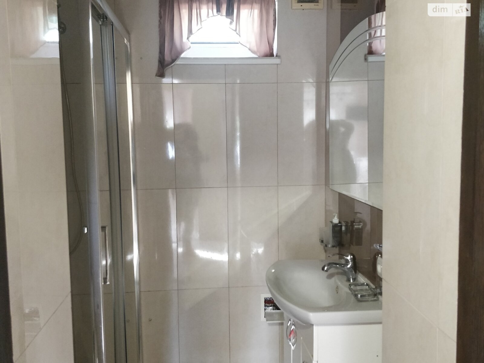 двухэтажный дом без мебели, 124 кв. м, кирпич. Продажа в Запорожье район Днепровский (Ленинский) фото 1 двухэтажный дом без мебели, 124 кв. м, кирпич. Продажа в Запорожье район Днепровский (Ленинский) фото 1