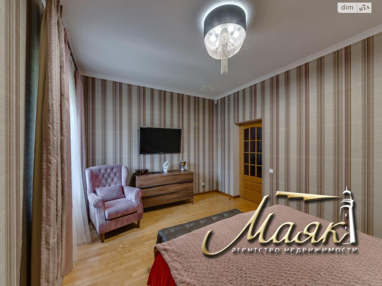двоповерховий будинок з гаражем, 265 кв. м, цегла. Продаж в Запоріжжі, район Дніпровський (Ленінський) фото 1 двоповерховий будинок з гаражем, 265 кв. м, цегла. Продаж в Запоріжжі, район Дніпровський (Ленінський) фото 1