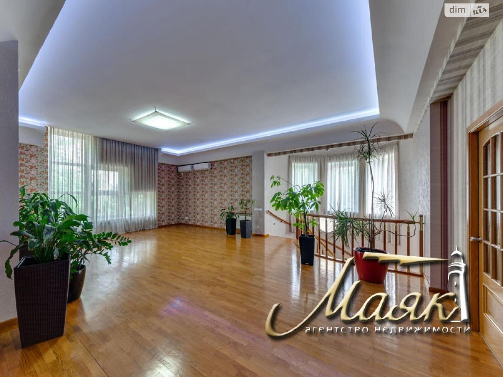 двоповерховий будинок з гаражем, 265 кв. м, цегла. Продаж в Запоріжжі, район Дніпровський (Ленінський) фото 1 двоповерховий будинок з гаражем, 265 кв. м, цегла. Продаж в Запоріжжі, район Дніпровський (Ленінський) фото 1