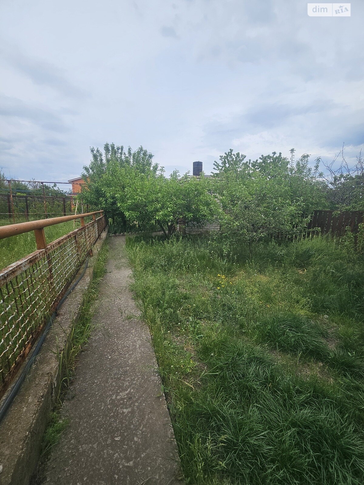 трехэтажный дом, 250 кв. м, кирпич. Продажа в Запорожье район Днепровский (Ленинский) фото 1 трехэтажный дом, 250 кв. м, кирпич. Продажа в Запорожье район Днепровский (Ленинский) фото 1
