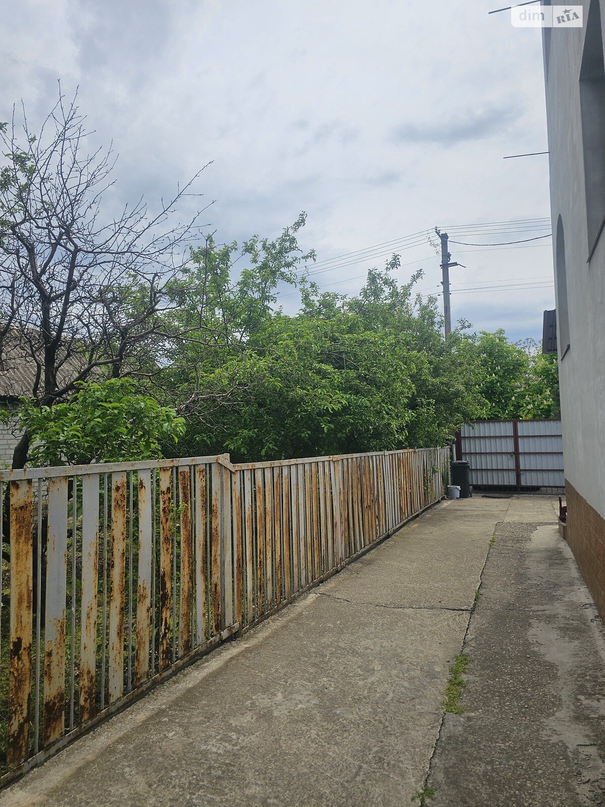 трехэтажный дом, 250 кв. м, кирпич. Продажа в Запорожье район Днепровский (Ленинский) фото 1 трехэтажный дом, 250 кв. м, кирпич. Продажа в Запорожье район Днепровский (Ленинский) фото 1