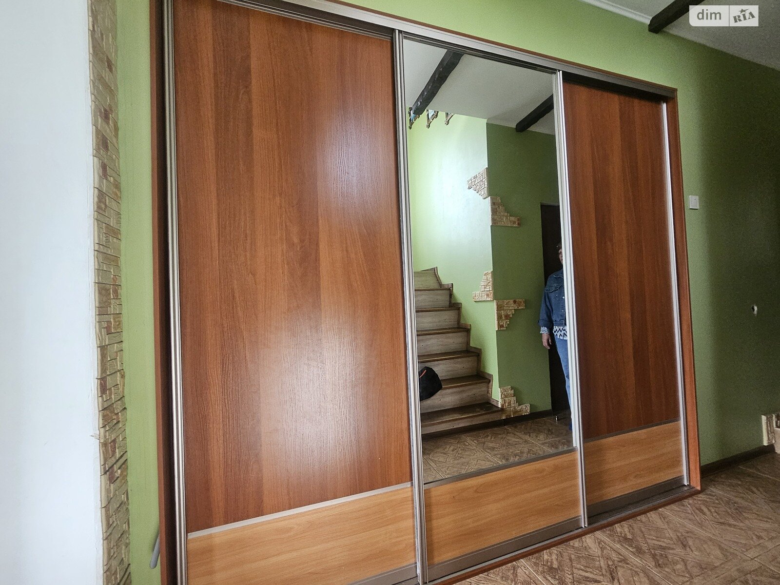 трехэтажный дом, 250 кв. м, кирпич. Продажа в Запорожье район Днепровский (Ленинский) фото 1 трехэтажный дом, 250 кв. м, кирпич. Продажа в Запорожье район Днепровский (Ленинский) фото 1