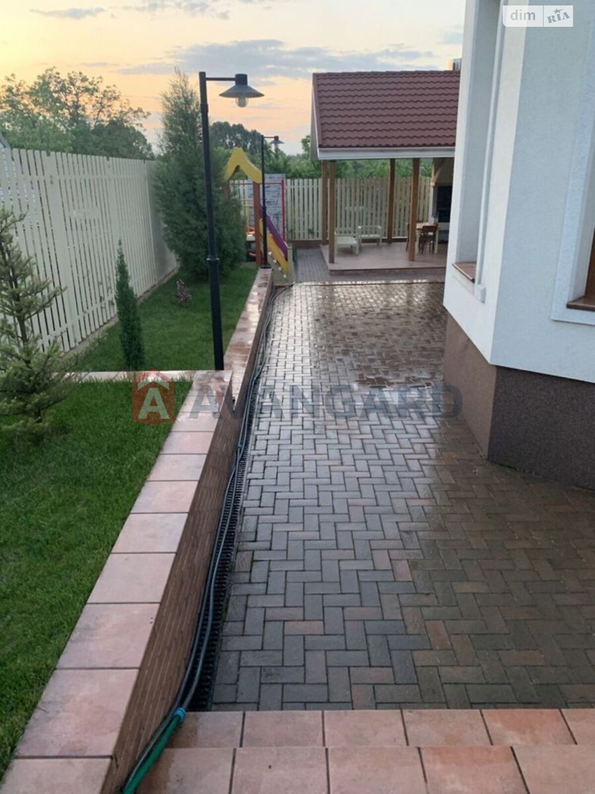 двоповерховий будинок, 180 кв. м, кирпич. Продаж в Запоріжжі, район Дніпровський (Ленінський) фото 1 двоповерховий будинок, 180 кв. м, кирпич. Продаж в Запоріжжі, район Дніпровський (Ленінський) фото 1