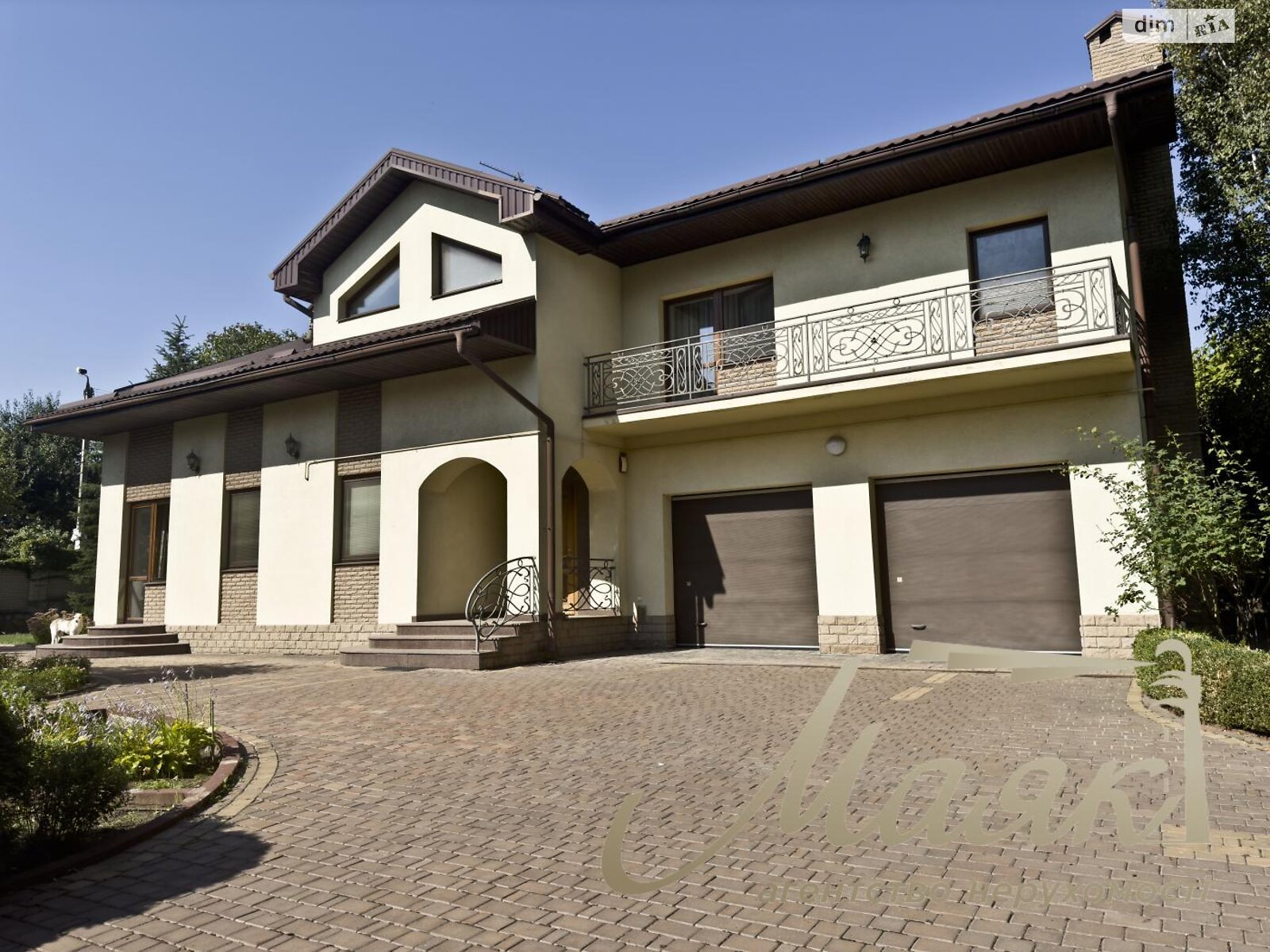 двоповерховий будинок з балконом, 350 кв. м, цегла. Продаж в Запоріжжі, район Дніпровський (Ленінський) фото 1 двоповерховий будинок з балконом, 350 кв. м, цегла. Продаж в Запоріжжі, район Дніпровський (Ленінський) фото 1