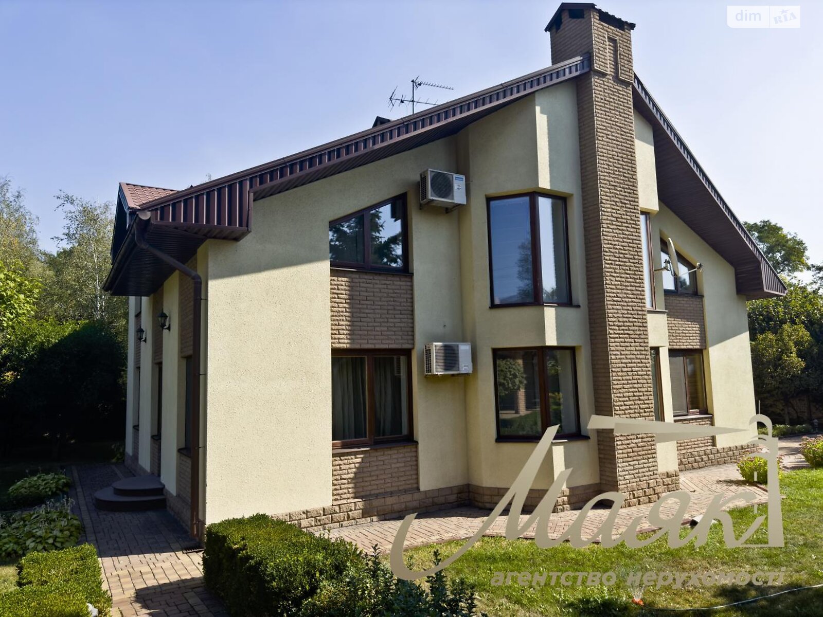 двоповерховий будинок з балконом, 350 кв. м, цегла. Продаж в Запоріжжі, район Дніпровський (Ленінський) фото 1 двоповерховий будинок з балконом, 350 кв. м, цегла. Продаж в Запоріжжі, район Дніпровський (Ленінський) фото 1