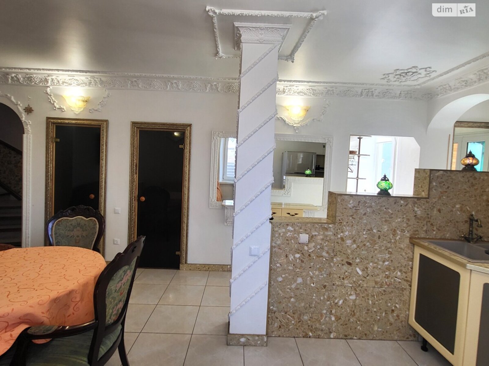 триповерховий будинок з балконом, 471 кв. м, цегла. Продаж в Запоріжжі, район Дніпровський (Ленінський) фото 1