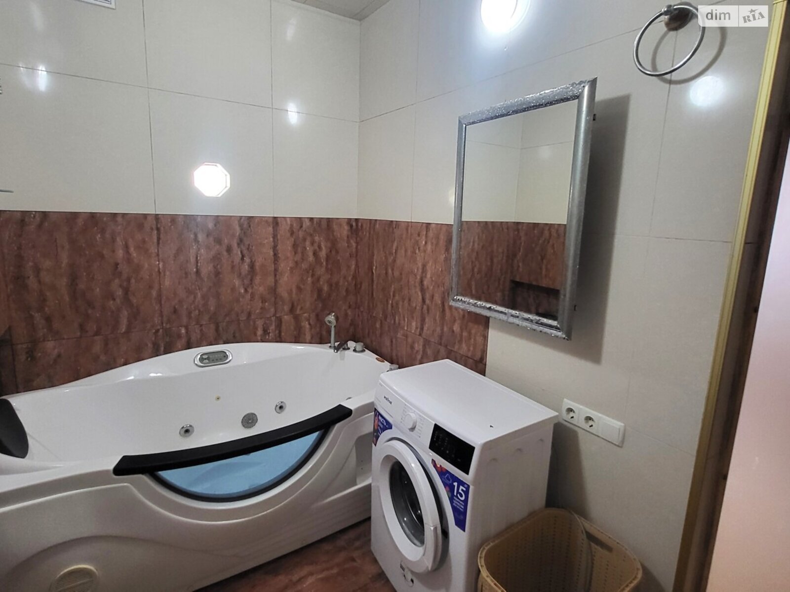 триповерховий будинок з балконом, 471 кв. м, цегла. Продаж в Запоріжжі, район Дніпровський (Ленінський) фото 1