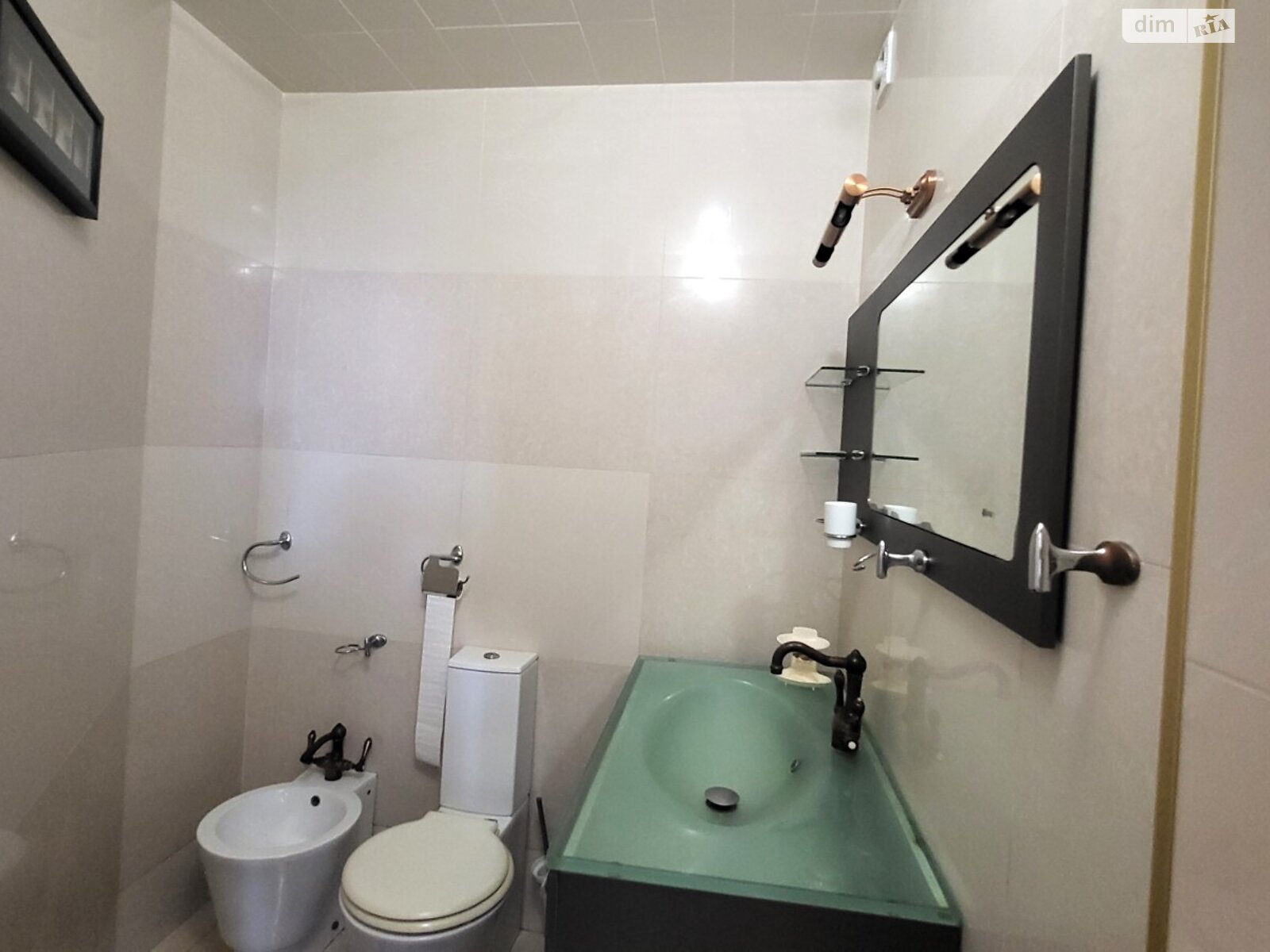 триповерховий будинок з балконом, 471 кв. м, цегла. Продаж в Запоріжжі, район Дніпровський (Ленінський) фото 1