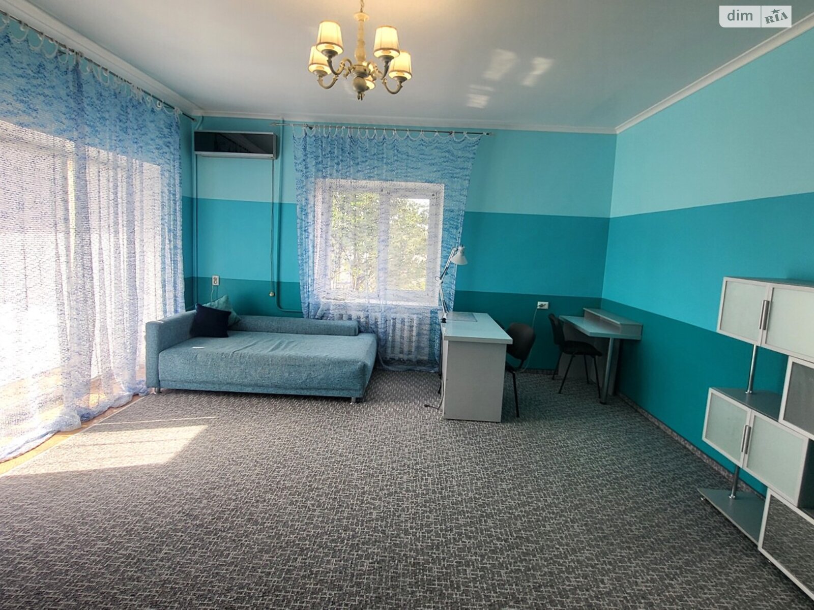 триповерховий будинок з балконом, 471 кв. м, цегла. Продаж в Запоріжжі, район Дніпровський (Ленінський) фото 1