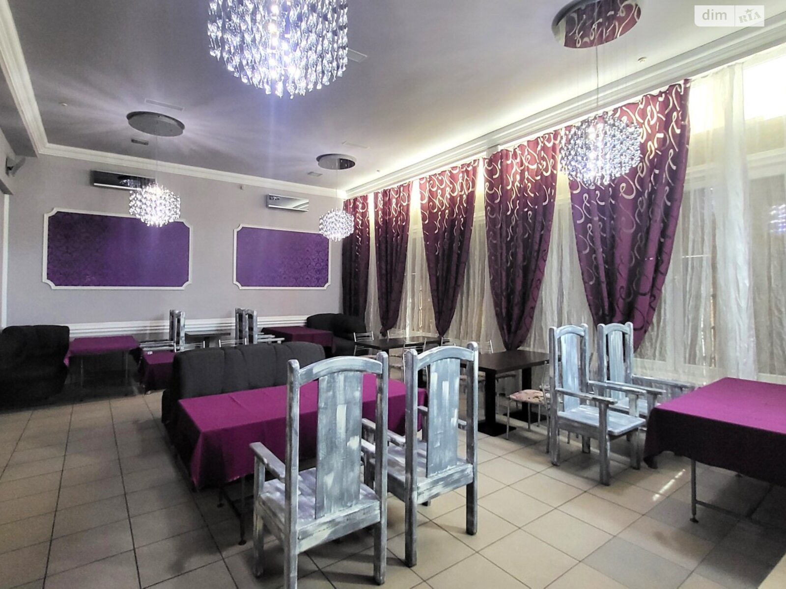 триповерховий будинок з балконом, 471 кв. м, цегла. Продаж в Запоріжжі, район Дніпровський (Ленінський) фото 1