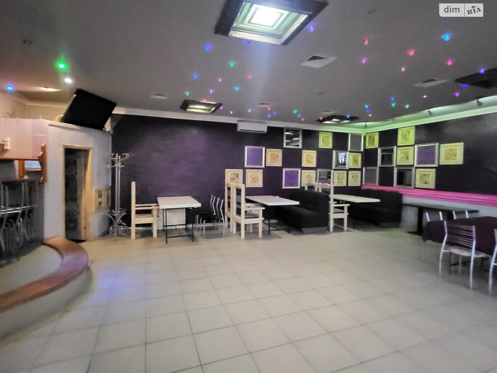 триповерховий будинок з балконом, 471 кв. м, цегла. Продаж в Запоріжжі, район Дніпровський (Ленінський) фото 1