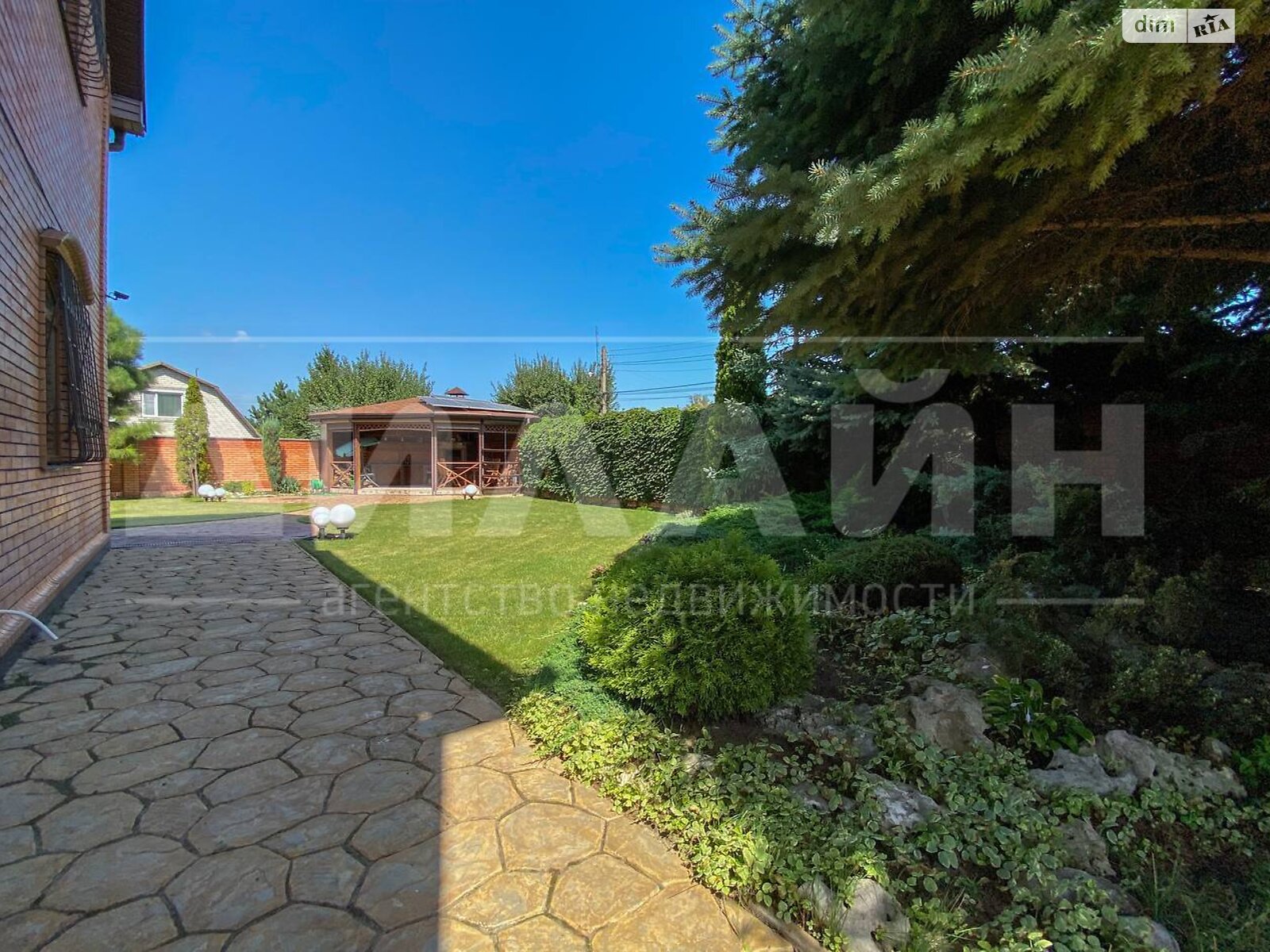 двоповерховий будинок з гаражем, 235 кв. м, кирпич. Продаж в Запоріжжі, район Дніпровський (Ленінський) фото 1 двоповерховий будинок з гаражем, 235 кв. м, кирпич. Продаж в Запоріжжі, район Дніпровський (Ленінський) фото 1