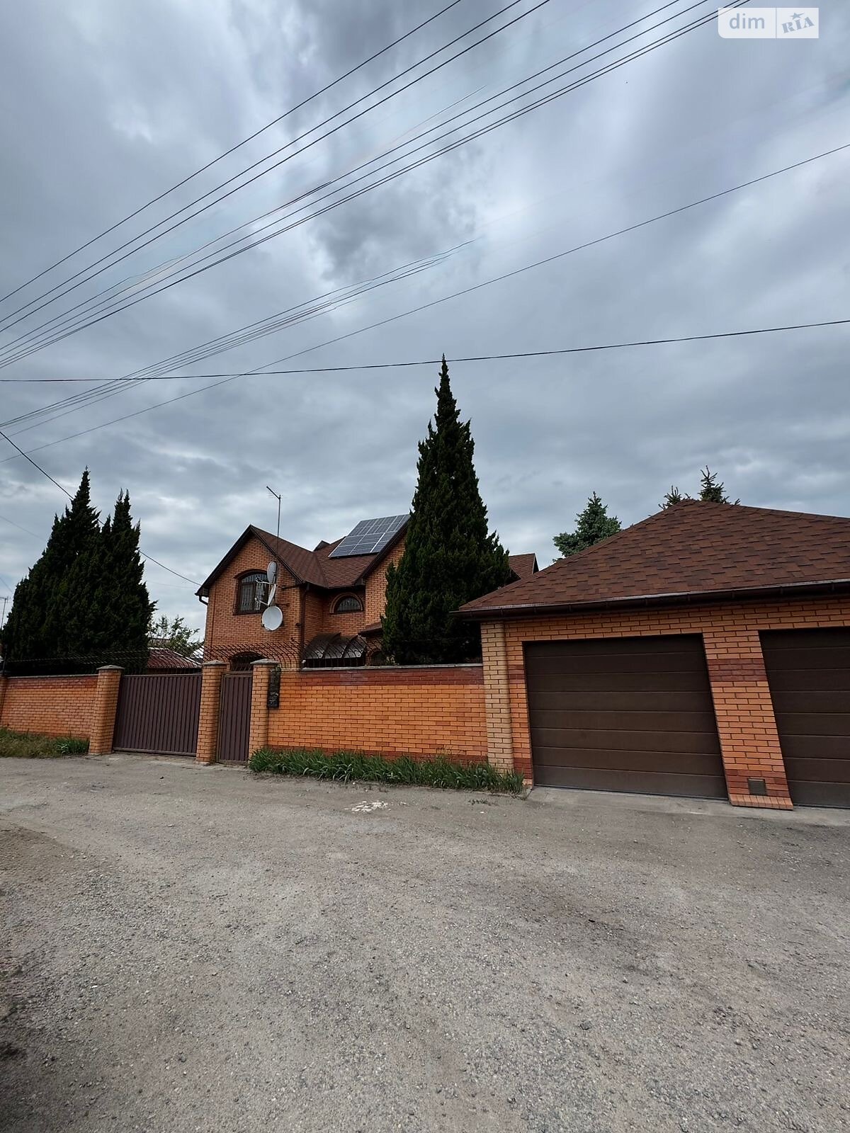 двоповерховий будинок з гаражем, 235 кв. м, кирпич. Продаж в Запоріжжі, район Дніпровський (Ленінський) фото 1 двоповерховий будинок з гаражем, 235 кв. м, кирпич. Продаж в Запоріжжі, район Дніпровський (Ленінський) фото 1