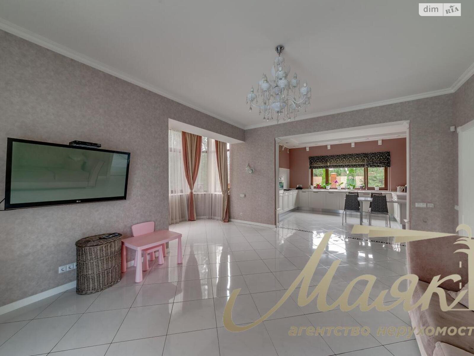 двоповерховий будинок з гаражем, 245 кв. м, цегла. Продаж в Запоріжжі, район Дніпровський (Ленінський) фото 1 двоповерховий будинок з гаражем, 245 кв. м, цегла. Продаж в Запоріжжі, район Дніпровський (Ленінський) фото 1