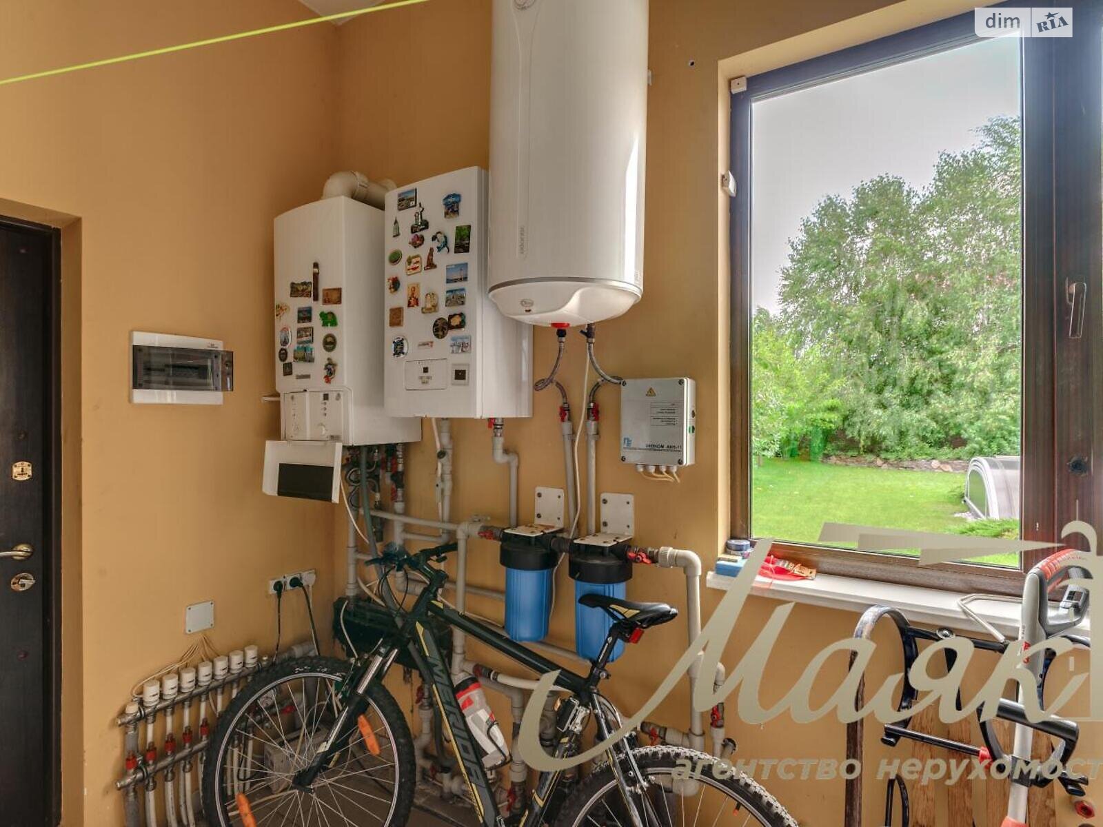 двоповерховий будинок з гаражем, 245 кв. м, цегла. Продаж в Запоріжжі, район Дніпровський (Ленінський) фото 1 двоповерховий будинок з гаражем, 245 кв. м, цегла. Продаж в Запоріжжі, район Дніпровський (Ленінський) фото 1
