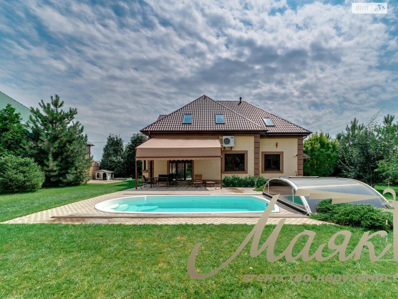 двоповерховий будинок з гаражем, 245 кв. м, цегла. Продаж в Запоріжжі, район Дніпровський (Ленінський) фото 1 двоповерховий будинок з гаражем, 245 кв. м, цегла. Продаж в Запоріжжі, район Дніпровський (Ленінський) фото 1