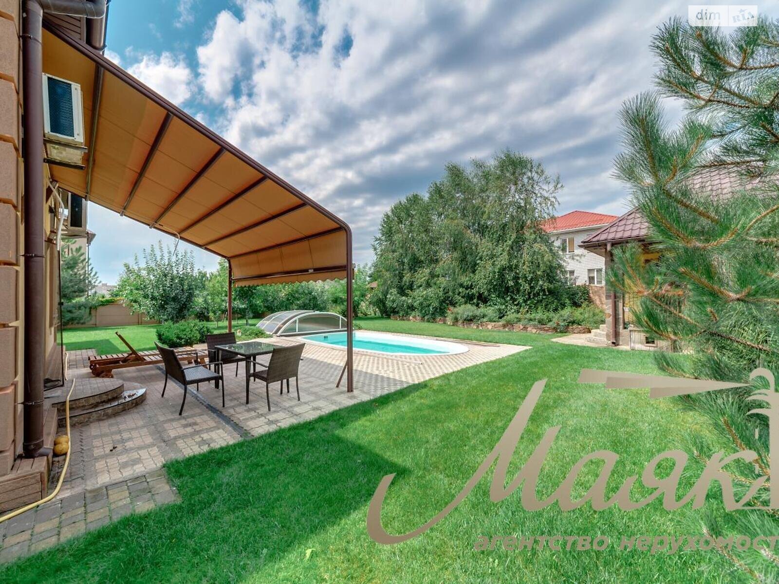 двоповерховий будинок з гаражем, 245 кв. м, цегла. Продаж в Запоріжжі, район Дніпровський (Ленінський) фото 1 двоповерховий будинок з гаражем, 245 кв. м, цегла. Продаж в Запоріжжі, район Дніпровський (Ленінський) фото 1