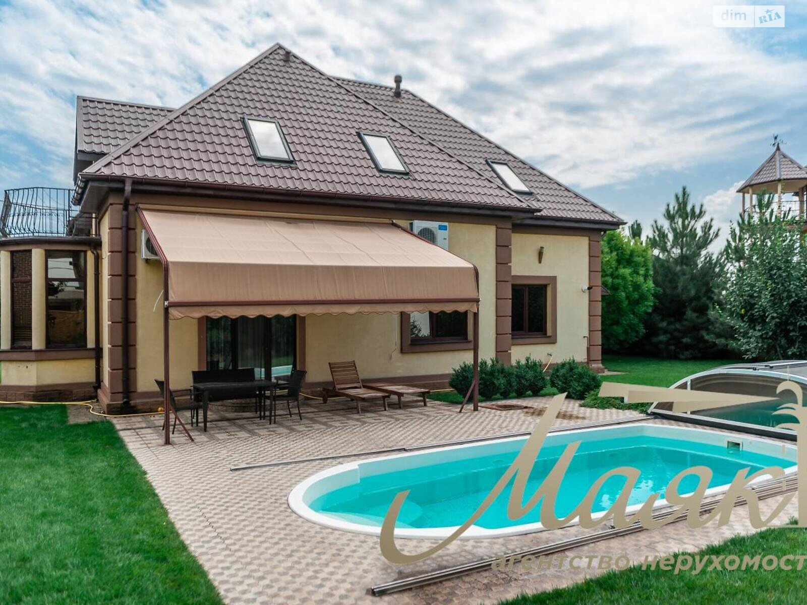 двоповерховий будинок з гаражем, 245 кв. м, цегла. Продаж в Запоріжжі, район Дніпровський (Ленінський) фото 1 двоповерховий будинок з гаражем, 245 кв. м, цегла. Продаж в Запоріжжі, район Дніпровський (Ленінський) фото 1