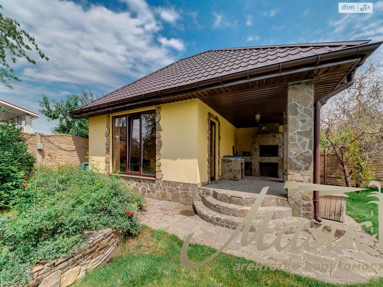 двоповерховий будинок з гаражем, 245 кв. м, цегла. Продаж в Запоріжжі, район Дніпровський (Ленінський) фото 1 двоповерховий будинок з гаражем, 245 кв. м, цегла. Продаж в Запоріжжі, район Дніпровський (Ленінський) фото 1