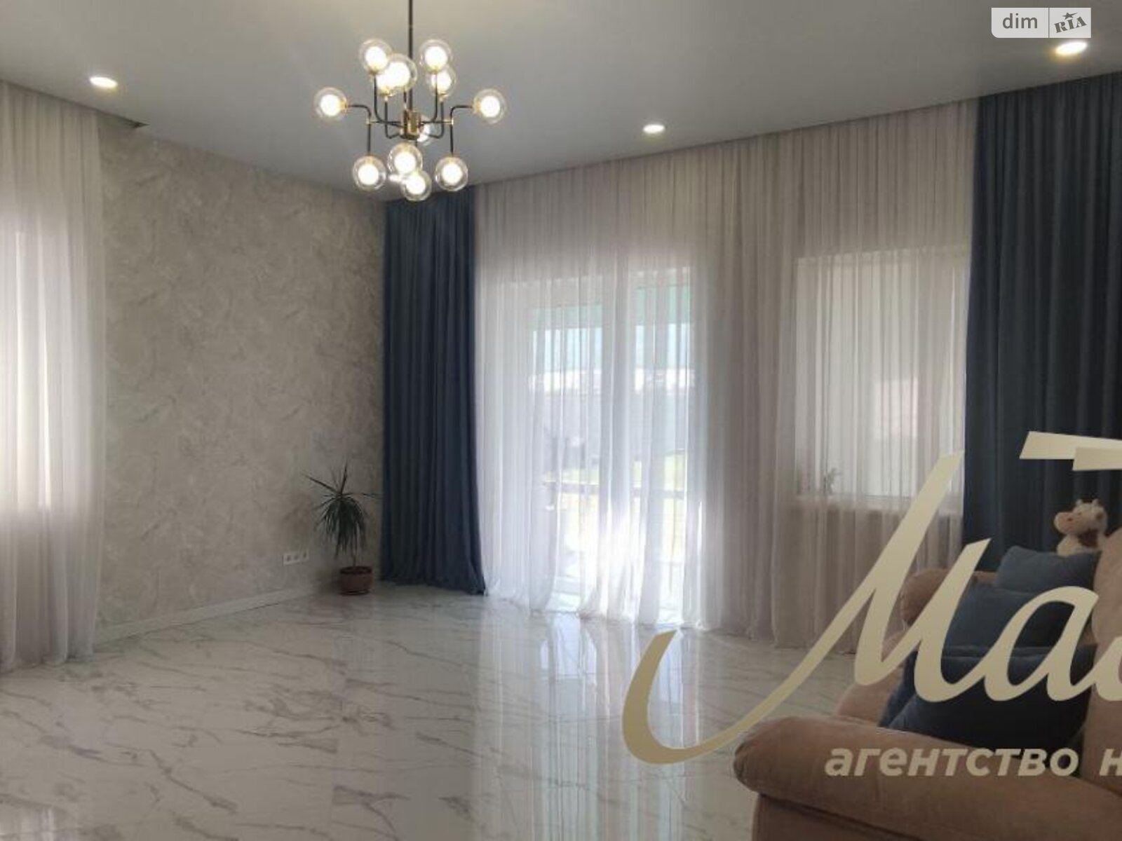 двоповерховий будинок з гаражем, 240 кв. м, газобетон. Продаж у Сонячне фото 1 двоповерховий будинок з гаражем, 240 кв. м, газобетон. Продаж у Сонячне фото 1