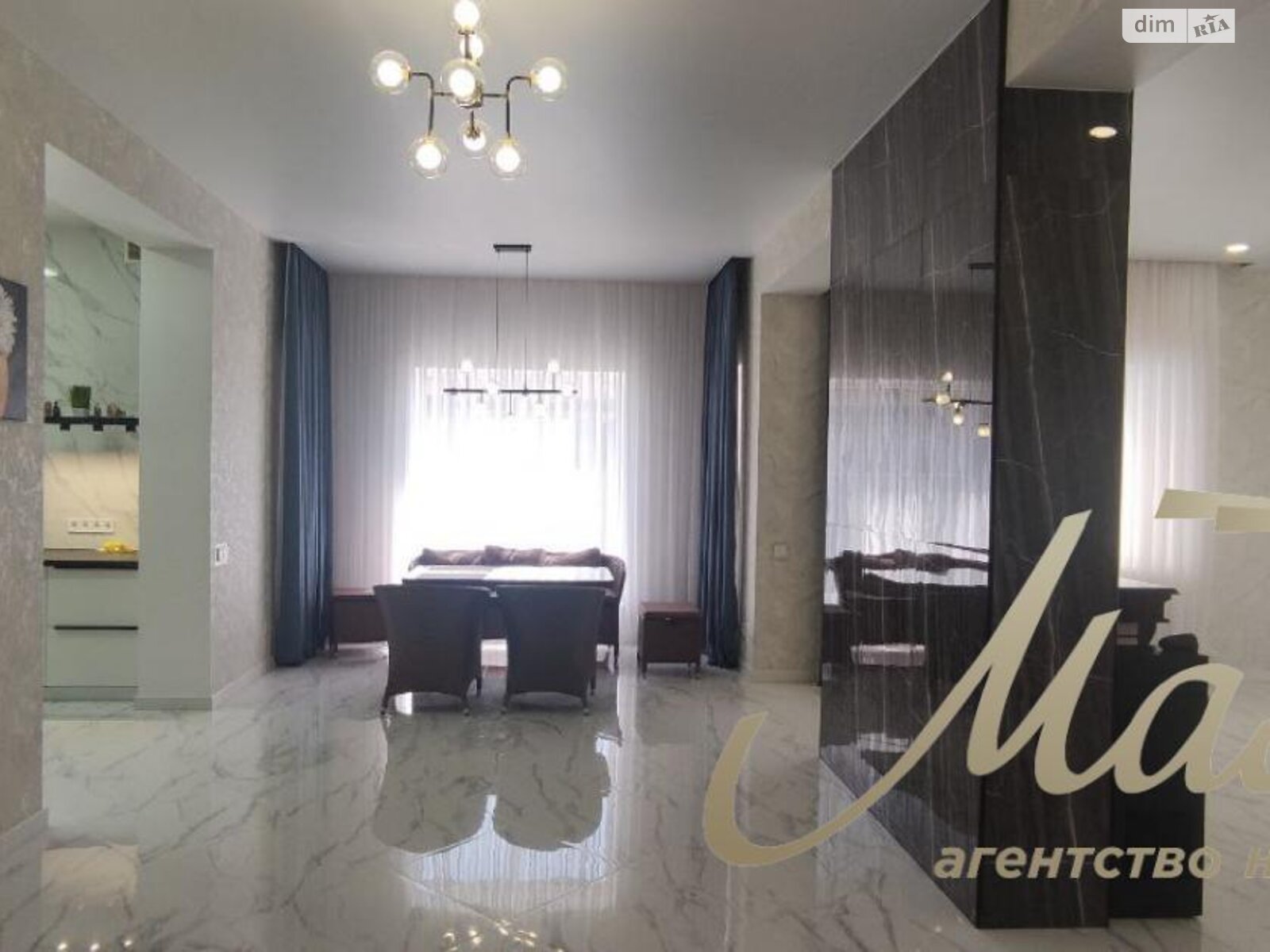 двоповерховий будинок з гаражем, 240 кв. м, газобетон. Продаж у Сонячне фото 1 двоповерховий будинок з гаражем, 240 кв. м, газобетон. Продаж у Сонячне фото 1