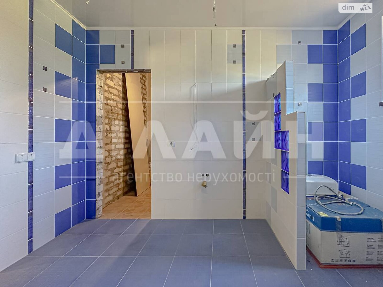 двоповерховий будинок з гаражем, 237.3 кв. м, цегла. Продаж в Запоріжжі, район Хортицький фото 1 двоповерховий будинок з гаражем, 237.3 кв. м, цегла. Продаж в Запоріжжі, район Хортицький фото 1