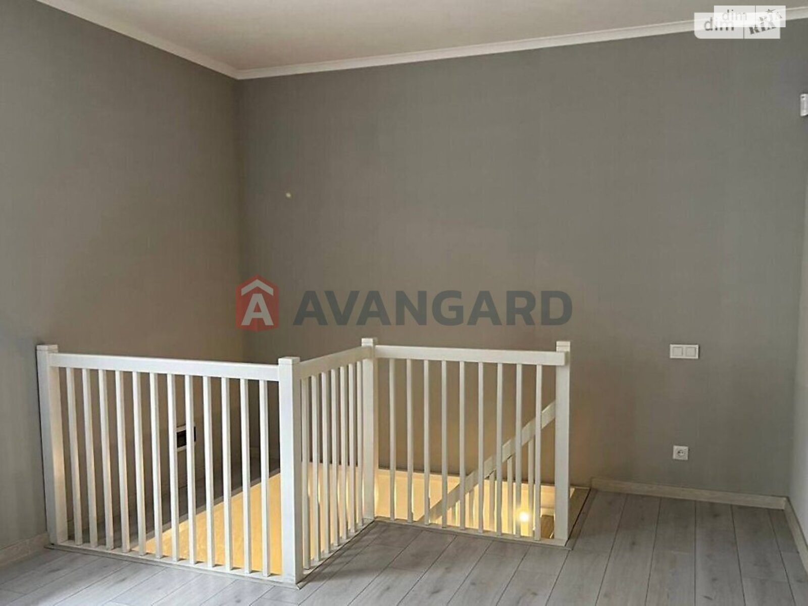 двоповерховий будинок, 135 кв. м, кирпич. Продаж в Запоріжжі, район Комунарський фото 1