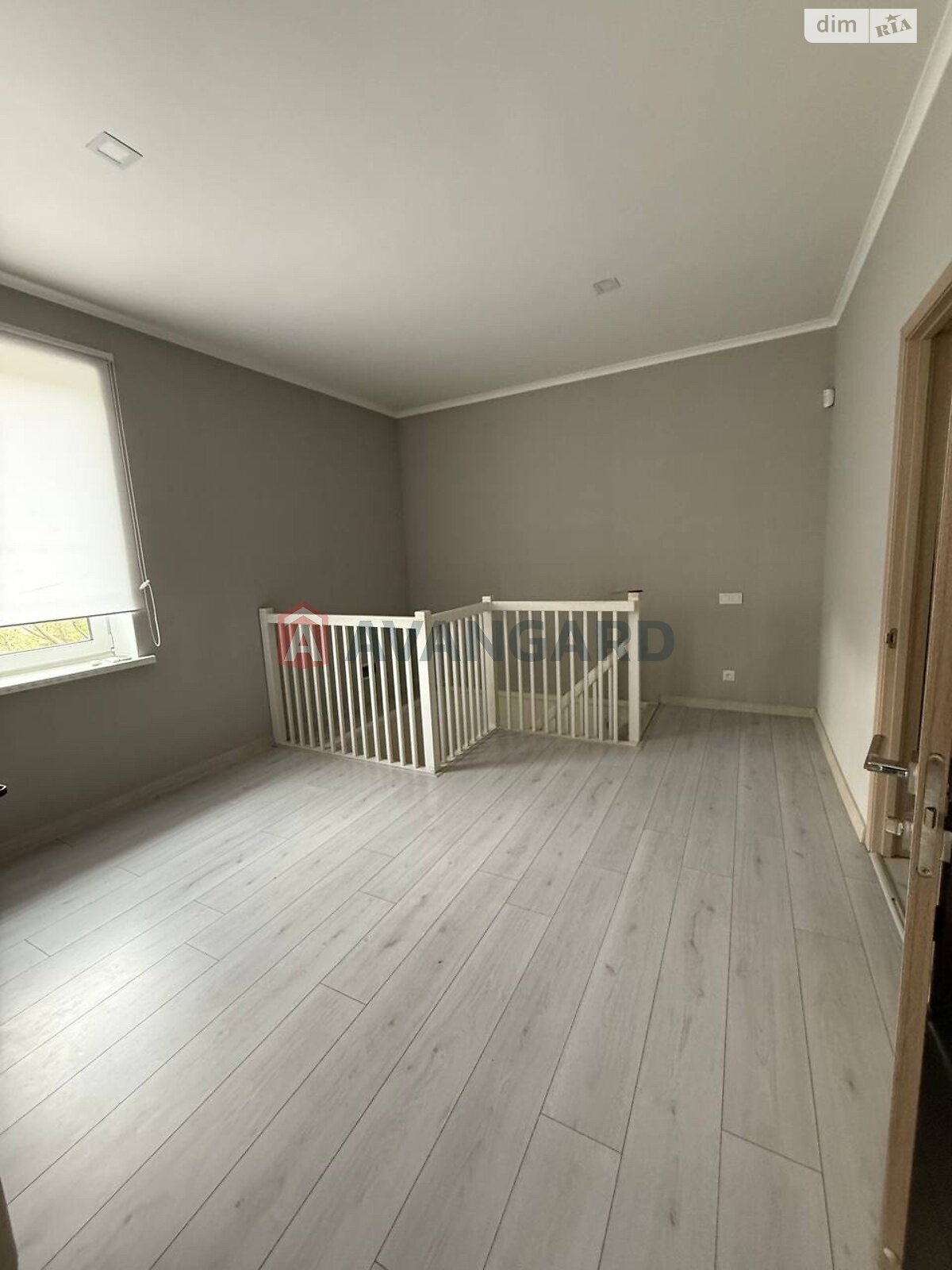 двоповерховий будинок, 135 кв. м, кирпич. Продаж в Запоріжжі, район Комунарський фото 1